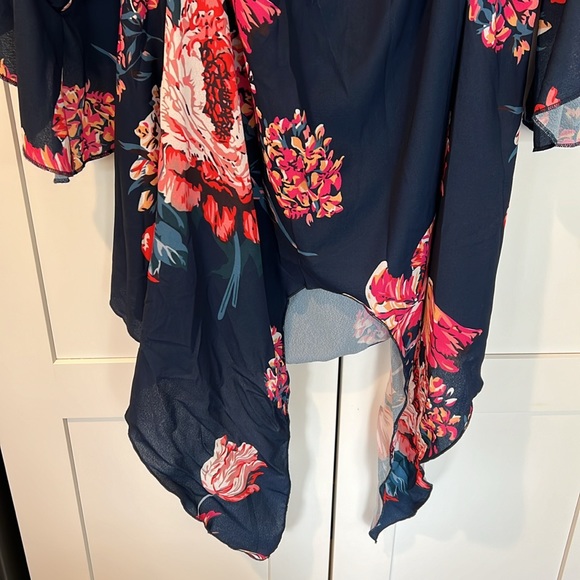 Off the shoulder women’s top - Picture 3 of 7